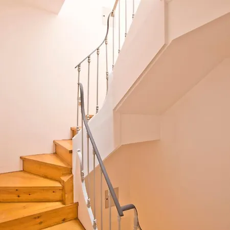 Bmyguest - Bica River View *