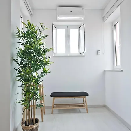 Bmyguest - Bica River View Apartamento